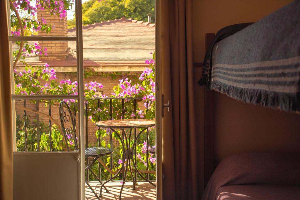Alamo Hostel & Suites Mendoza Exteriör bild