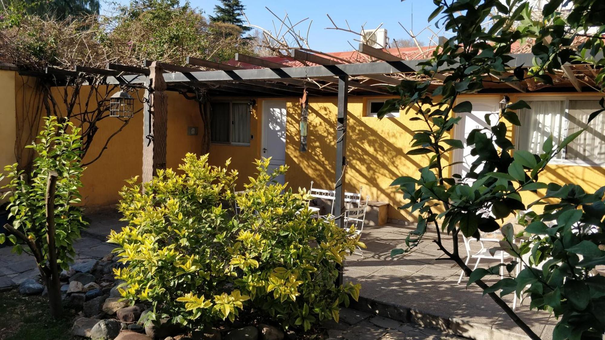 Alamo Hostel & Suites Mendoza Exteriör bild